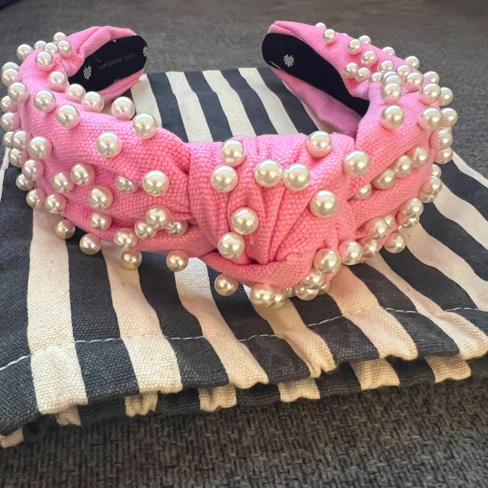 Lele Sadoughi pearl headband